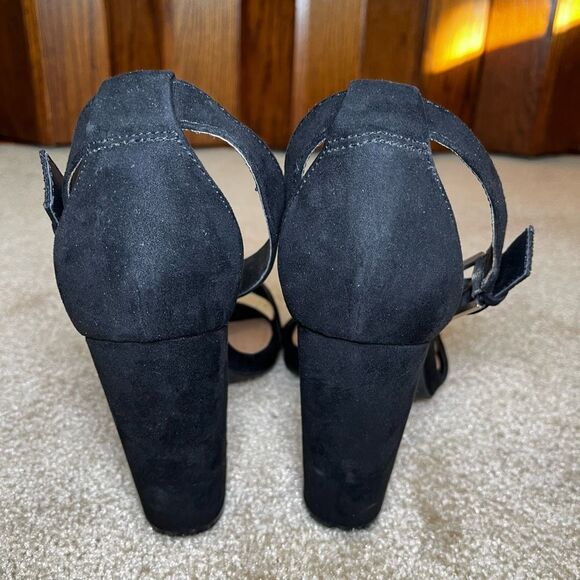 Torrid Two Strap tapered Heel Sandal Size 8 - Picture 2 of 5